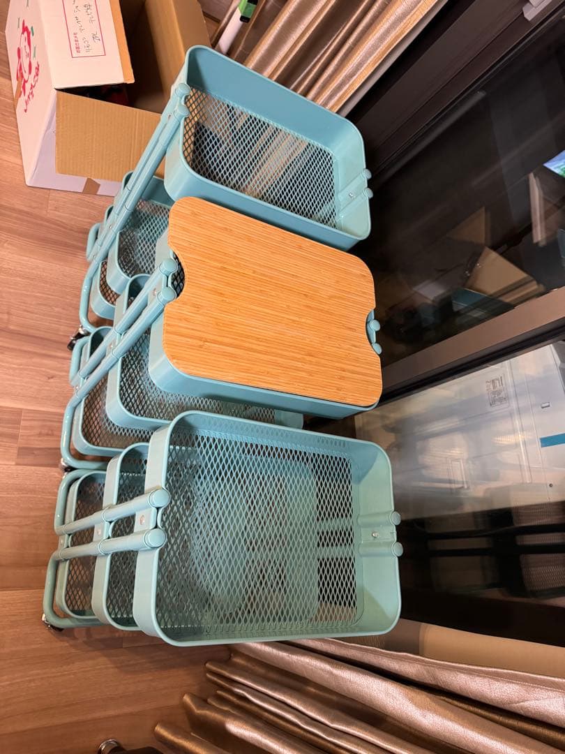 スマ　IKEA ロースコグ　3段メタルキッチンワゴン