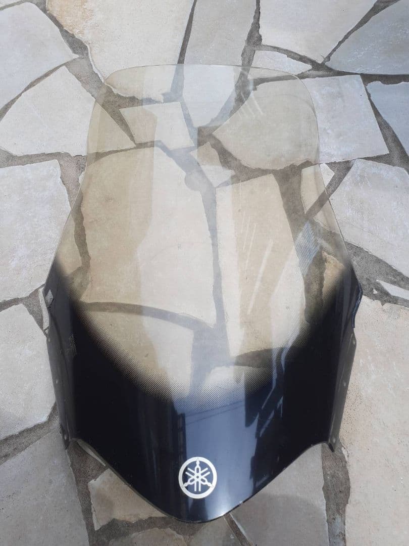 ヤマハ　グランドマジェスティSG15J純正　フロントスクリーン