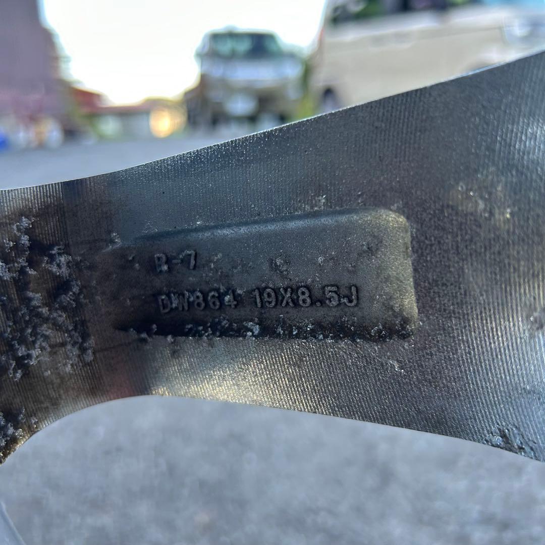 LEXANI R-7 19インチ　４本