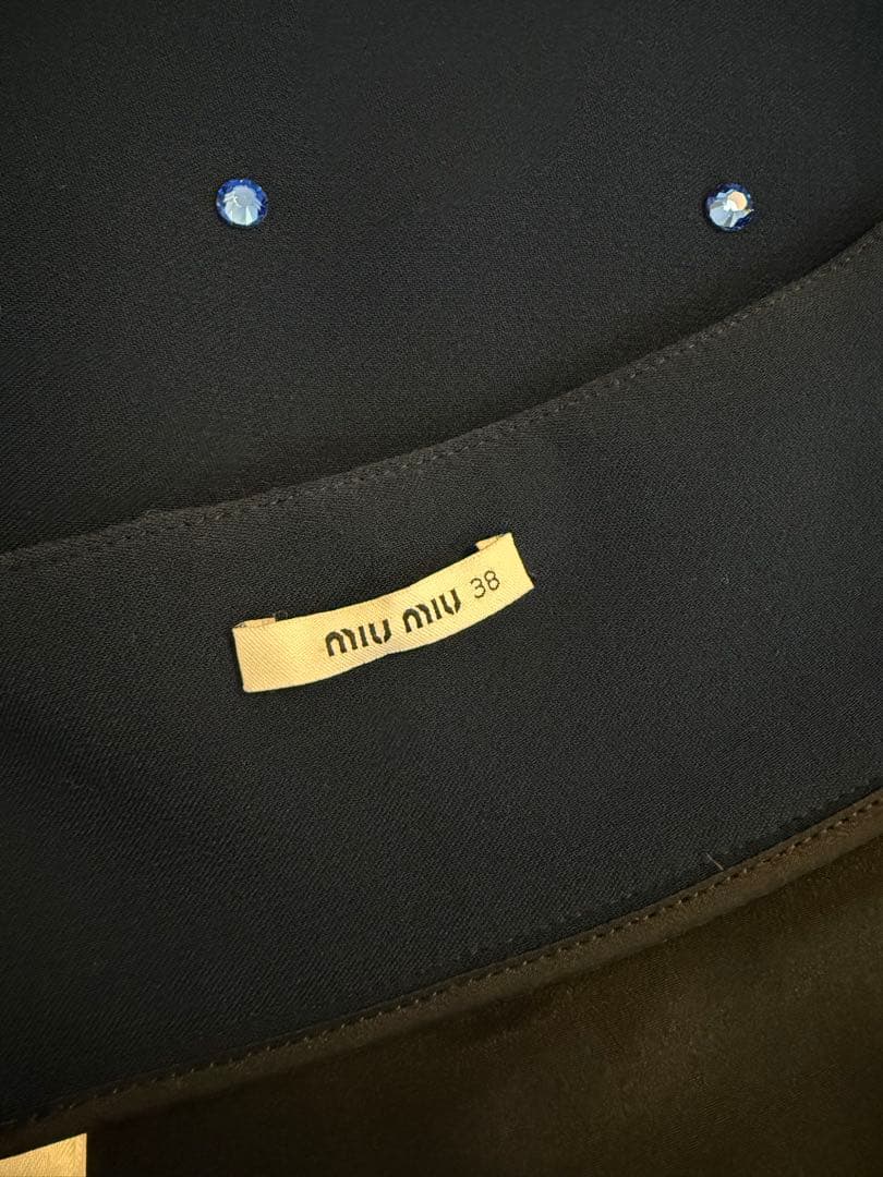miu miu クリスタル付きスカート