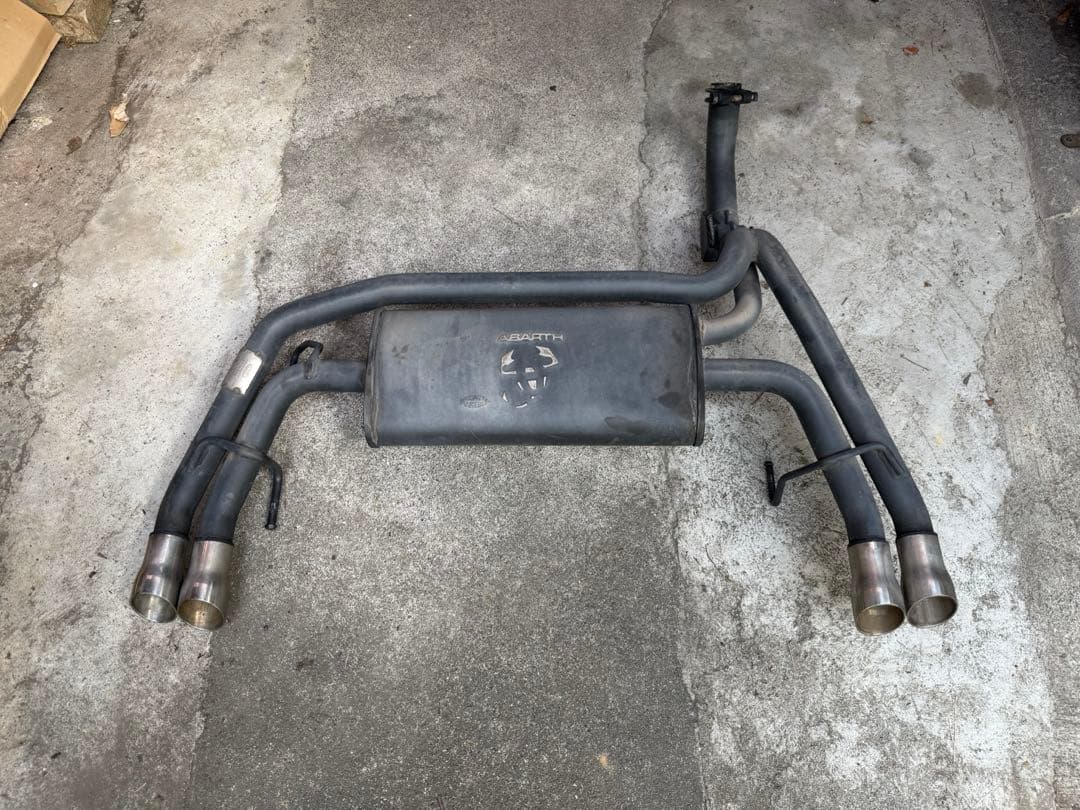 送料込み　abarth アバルト レコモンマフラー