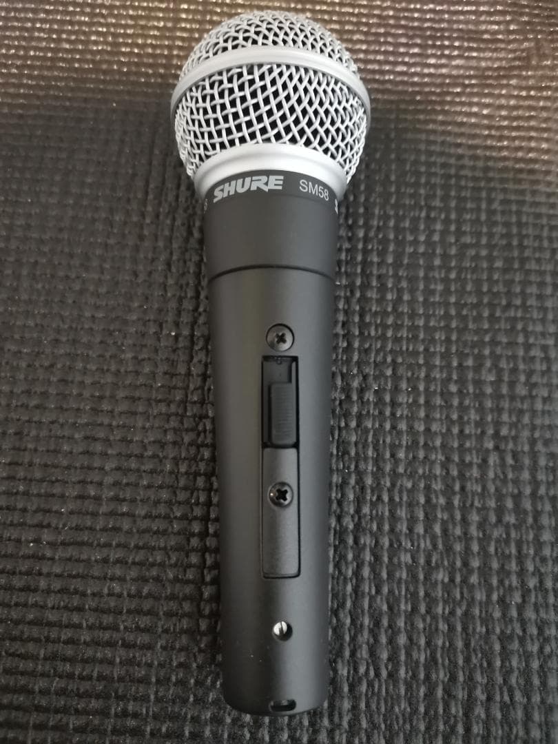 SHURE SM58SE（スイッチ付き）※XLRケーブル等付属
