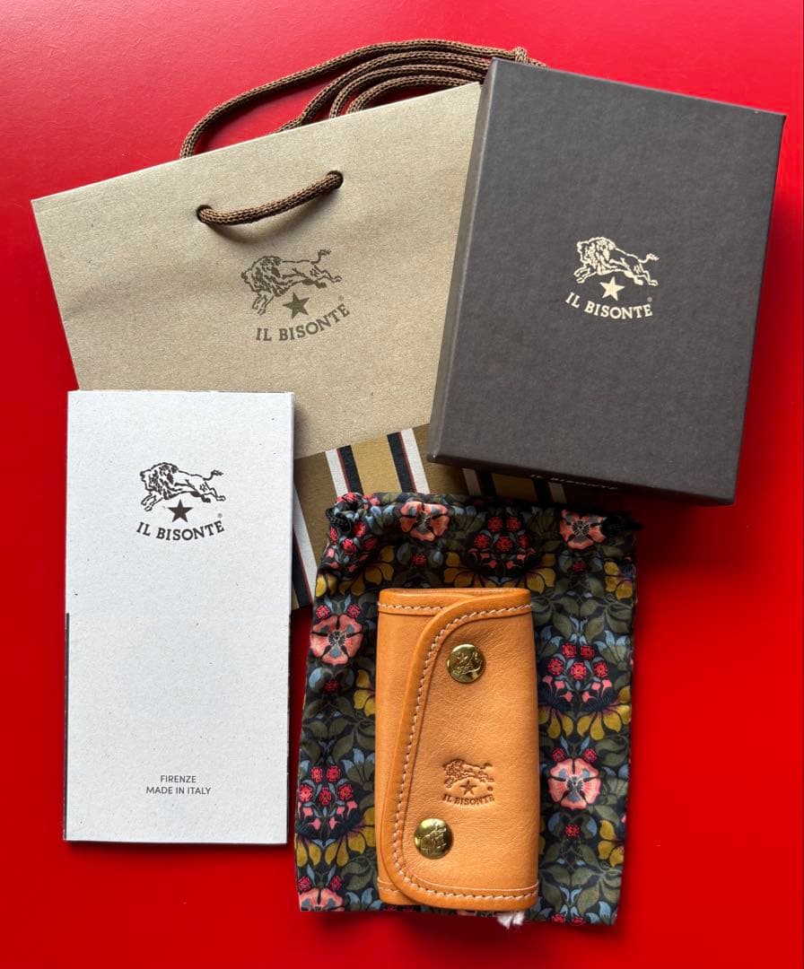 【新品】IL BISONTE キーケース4連 LIBERTYコラボ（リバティ柄）