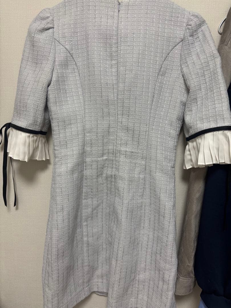 ローブドフルール高級袖ありフリルリボンフロントボタンツイードラメタイトミニドレス