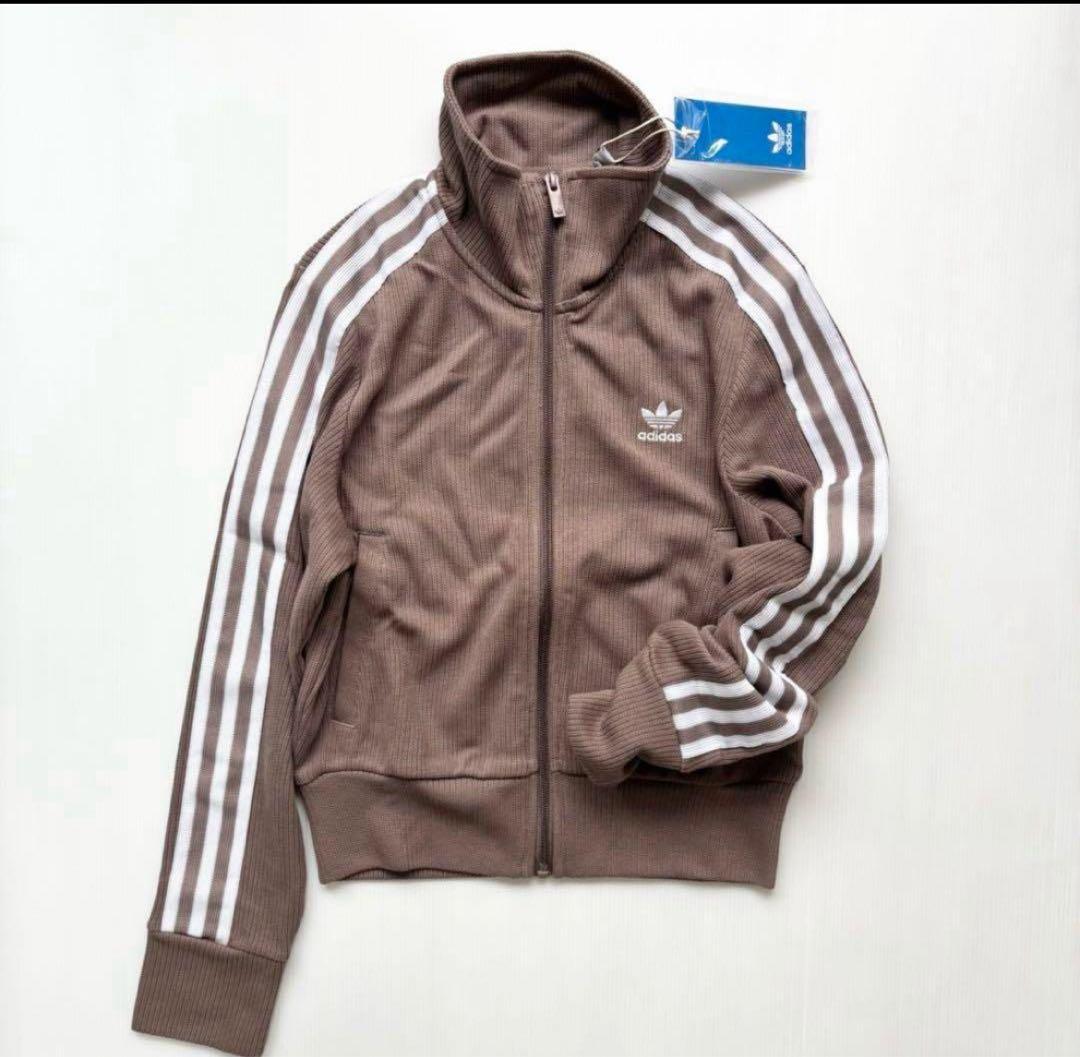 新品　アディダス　adidas KNITTED TOP ニットトップ　　ベージュ