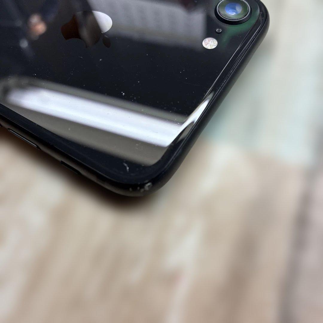Apple iPhone 8 ブラック ⚠️SIMロック解除してありません⚠️