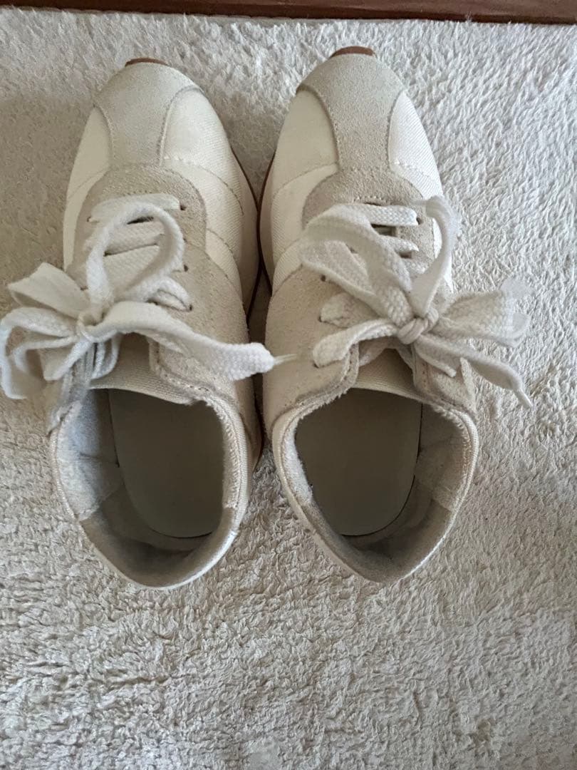 マルニスニーカー