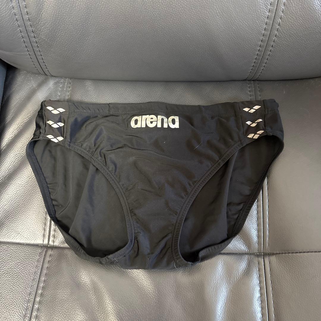 メンズ競泳水着 アリーナMサイズ　4枚セット