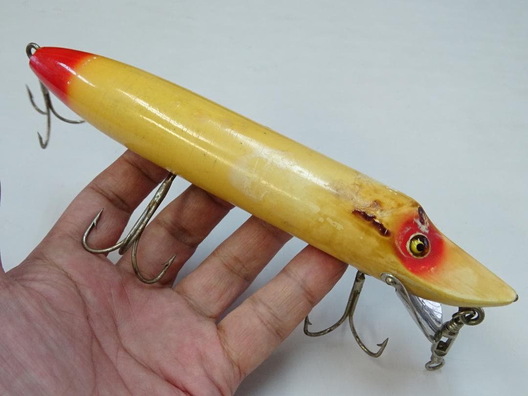 HEDDON MUSKY VAMP 8インチ R/W