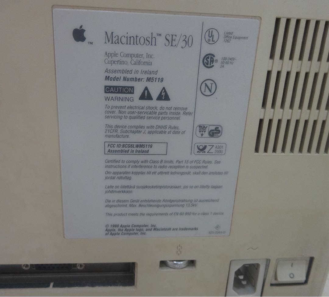 じ*ー様 Macintosh SE/30 ジャンク品