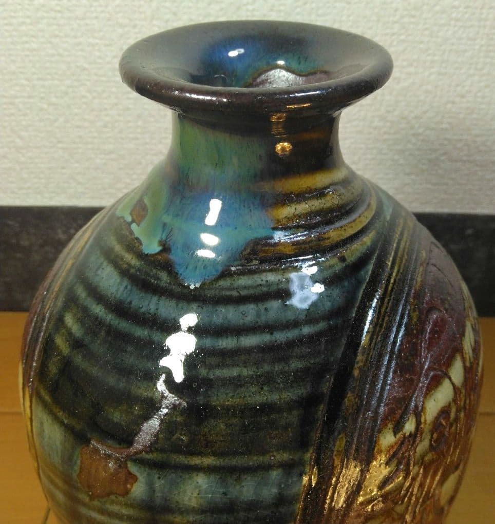 人間国宝 金城次郎 海老紋花瓶 栞 共箱 美品 壺屋焼 やちむん 壷屋焼 窓絵