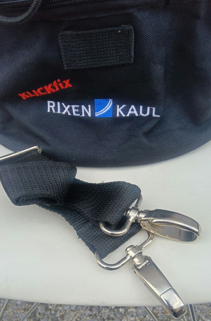 自転車　荷物　カゴ