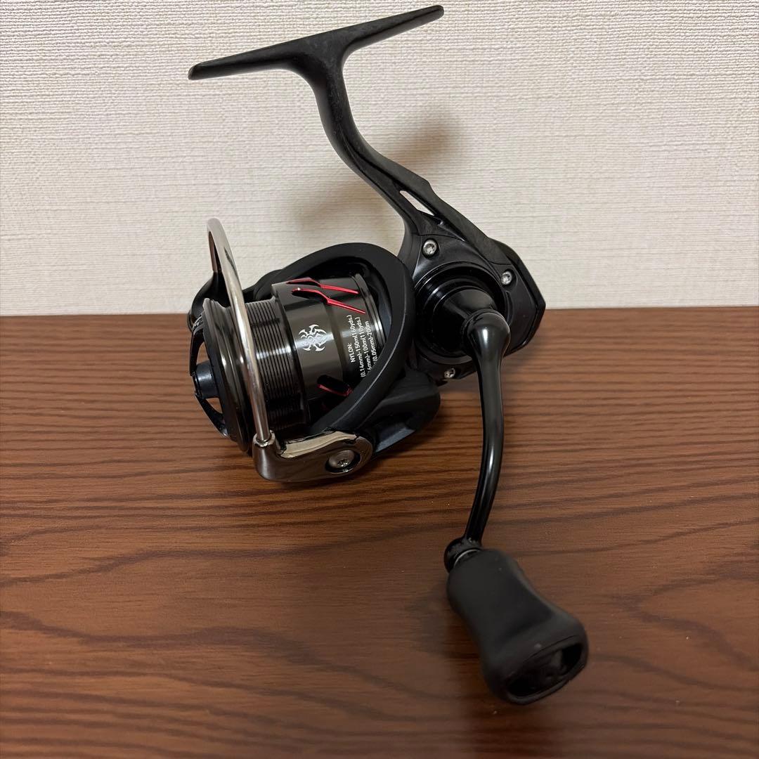 DAIWA 18TATULA LT2000S-XH スピニングリール