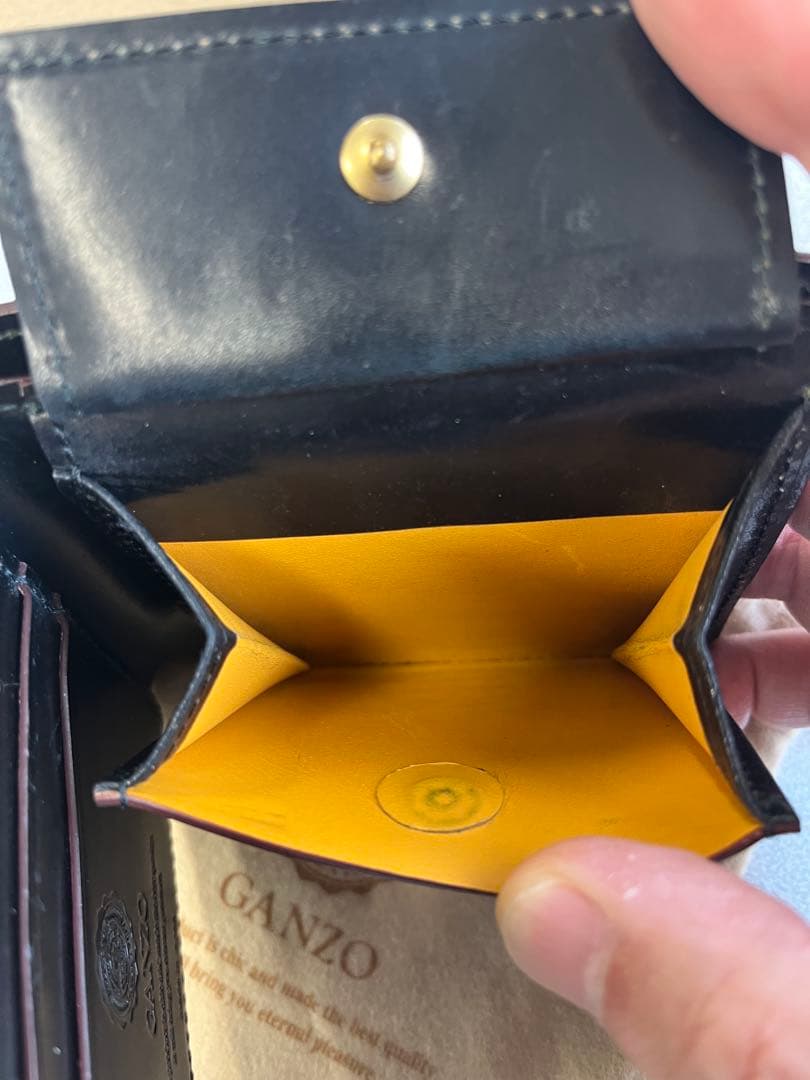 GANZO シェルコードバン 2 小銭入れ付き二つ折り財布　ブラック