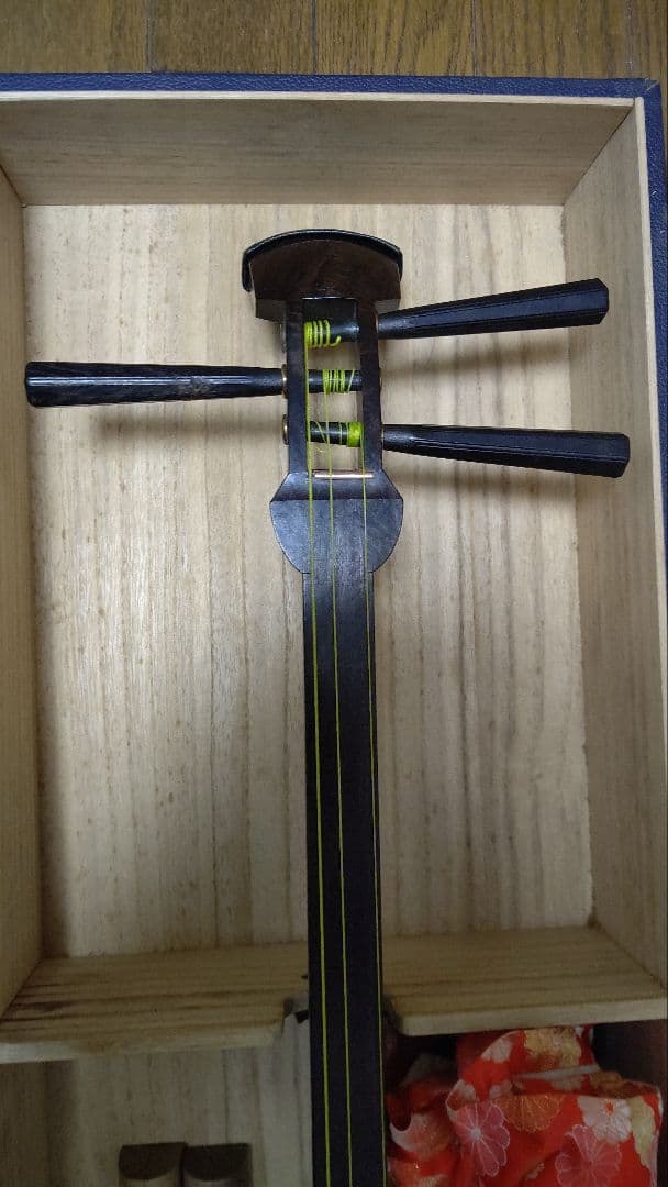 値下げ三味線ケース付き　皮破れあり、ジャンク扱い　検　紅木　和楽器　清元　長唄