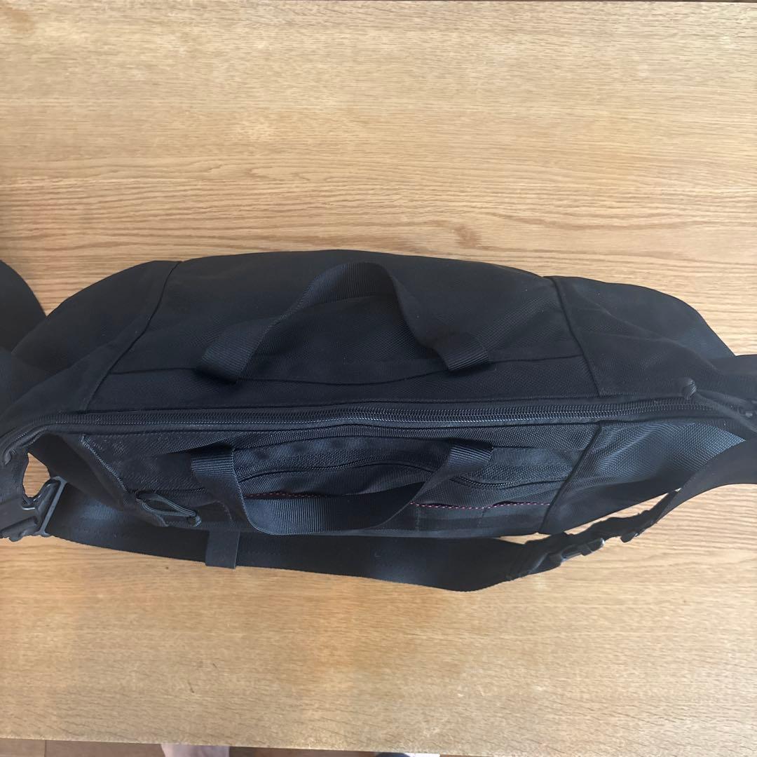 BRIEFING スライダー　ショルダーバッグ　美品　ブラック