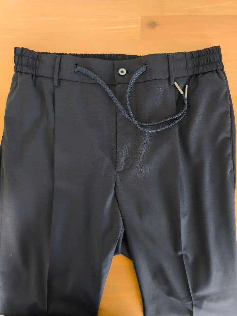 『新品未使用』タリアトーレ　セットアップ　ネイビー　サイズ48 スーツ