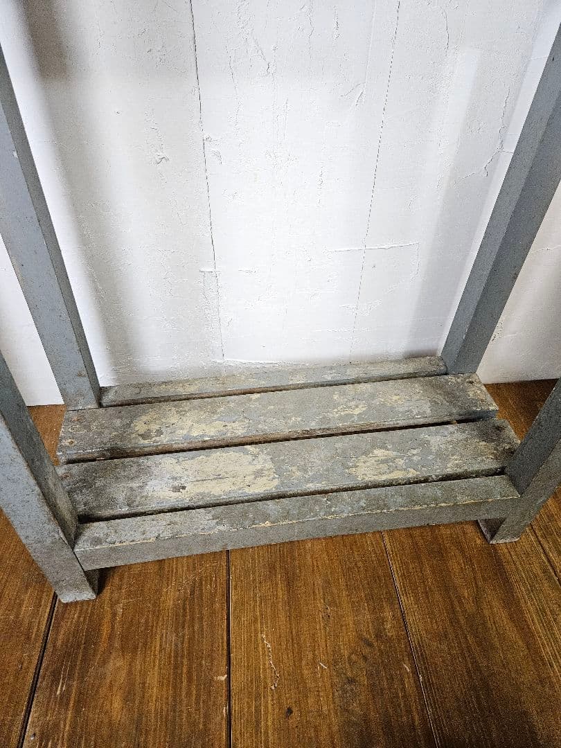 アンティーク シャビーな飾り棚 花台 鉢置 サイドテーブル 木製 レトロ