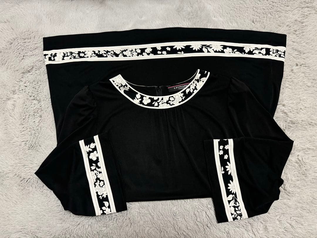 近年美品❤️44キュートなブラック チュニック