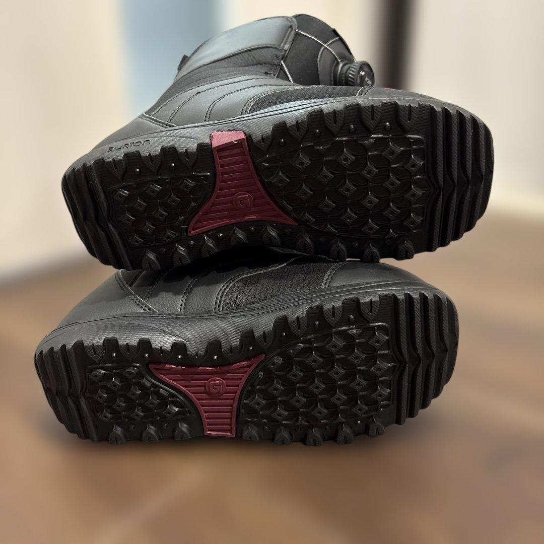 【美品】Burton ミント BOA® ワイド スノーボードブーツ