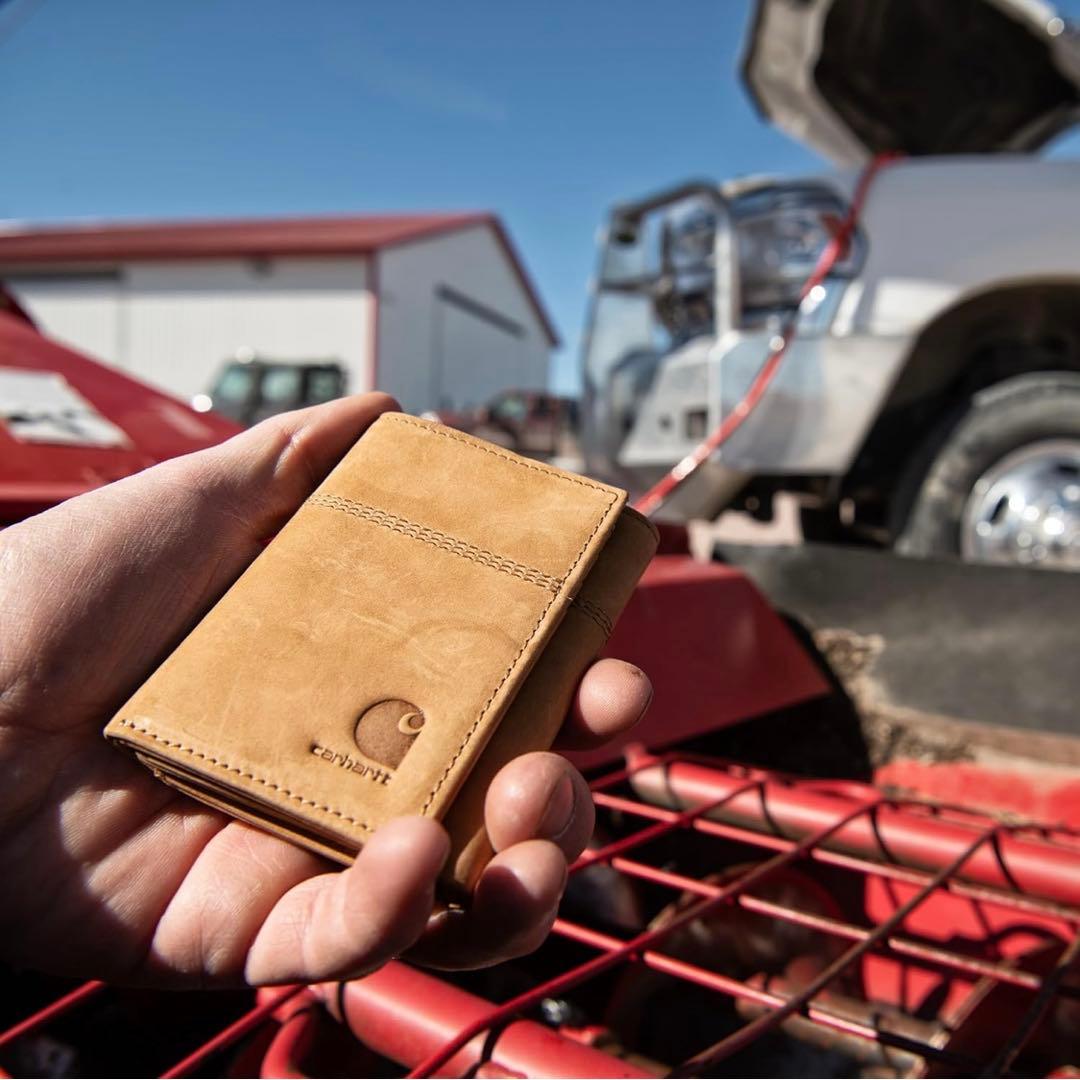 Carhartt メンズ スタンダード 三つ折り財布 レガシー - ブラウン