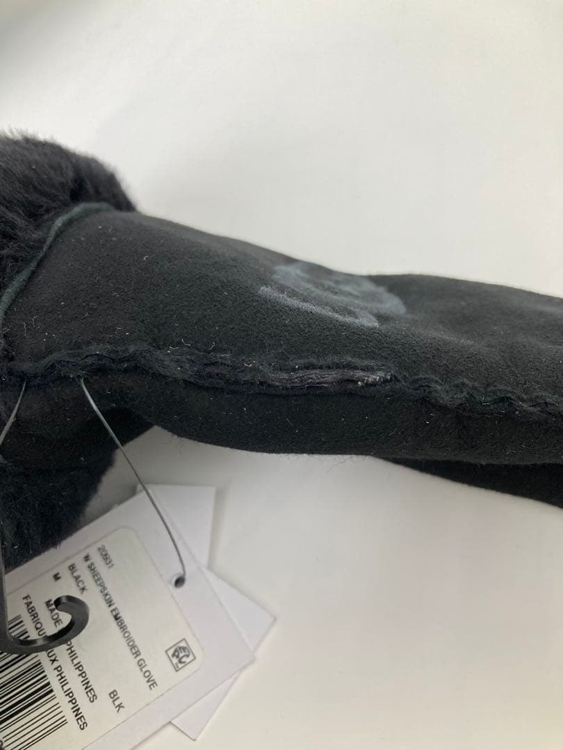 UGG ブラックファー付き手袋 【size M】