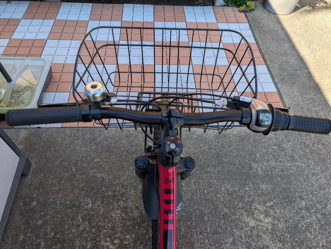 TREK プレキャリバー マゼンタ バスケット付き