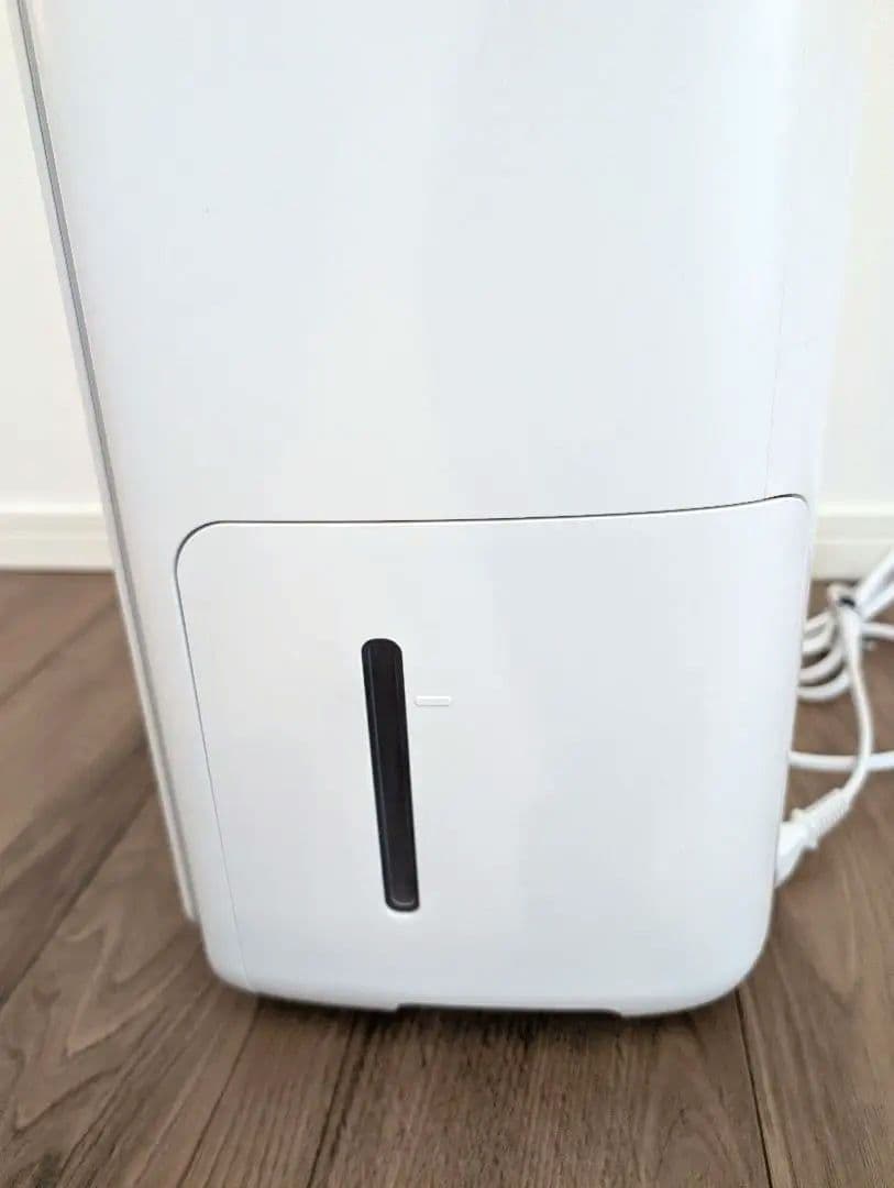 【2024年・美品】シャープ 衣類乾燥 除湿機 CV-SH150W