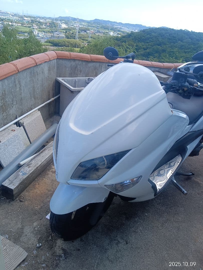 マジェスティ4D9後期フロントマスク