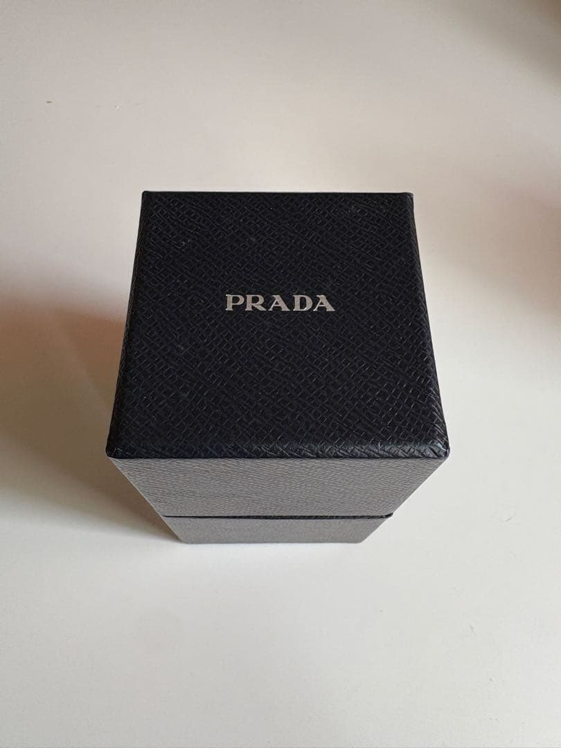 新品未使用　PRADA ベア　チャーム
