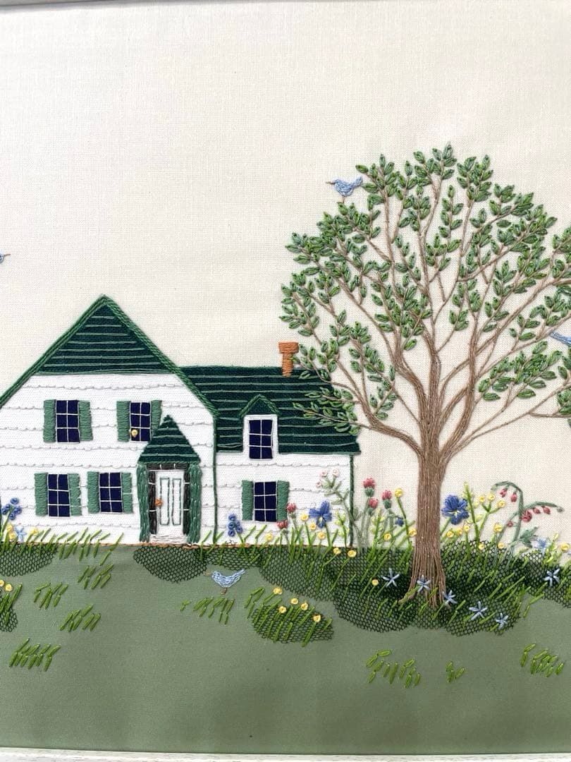青木和子　刺繍　完成品　赤毛のアンの島　「グリーンゲイブルズ」
