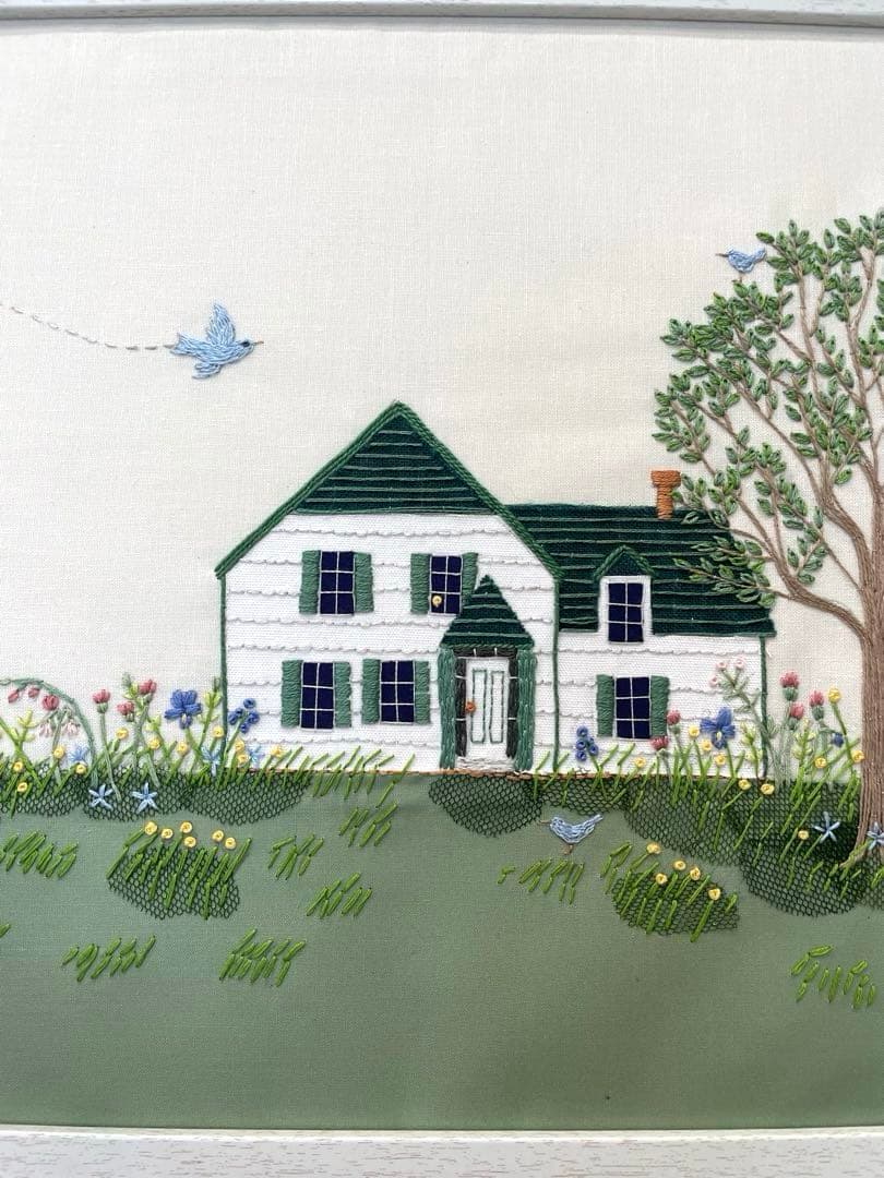 青木和子　刺繍　完成品　赤毛のアンの島　「グリーンゲイブルズ」