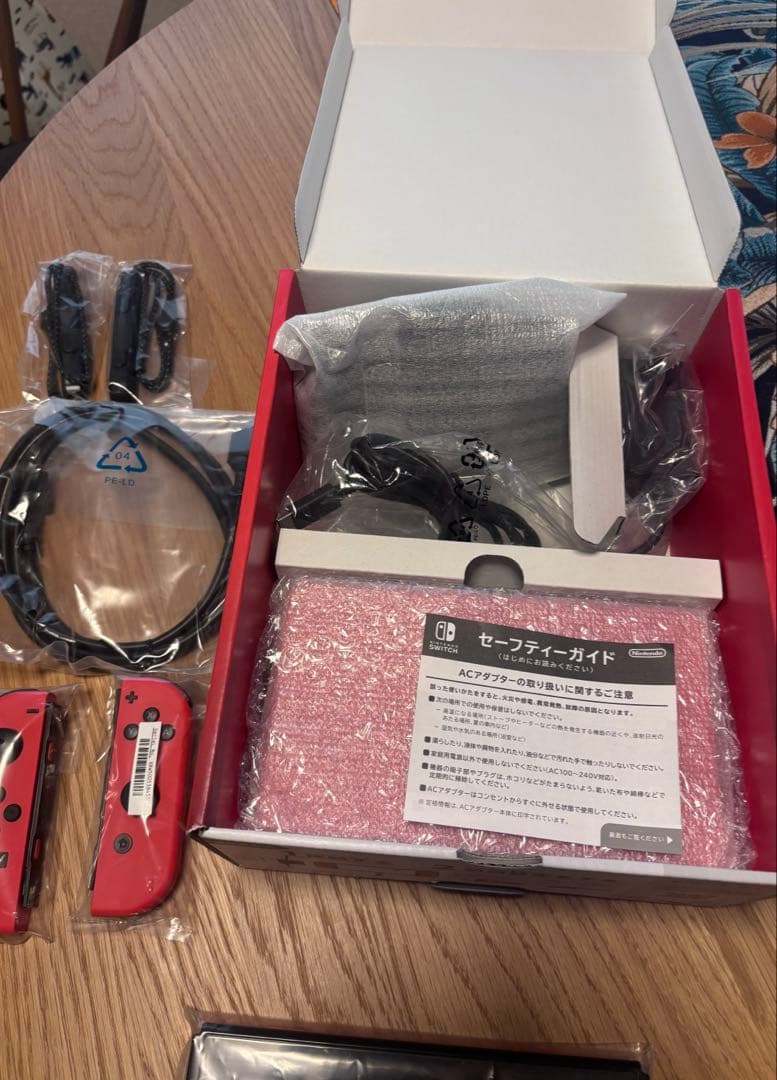 任天堂Switch有機EL マリオレッド