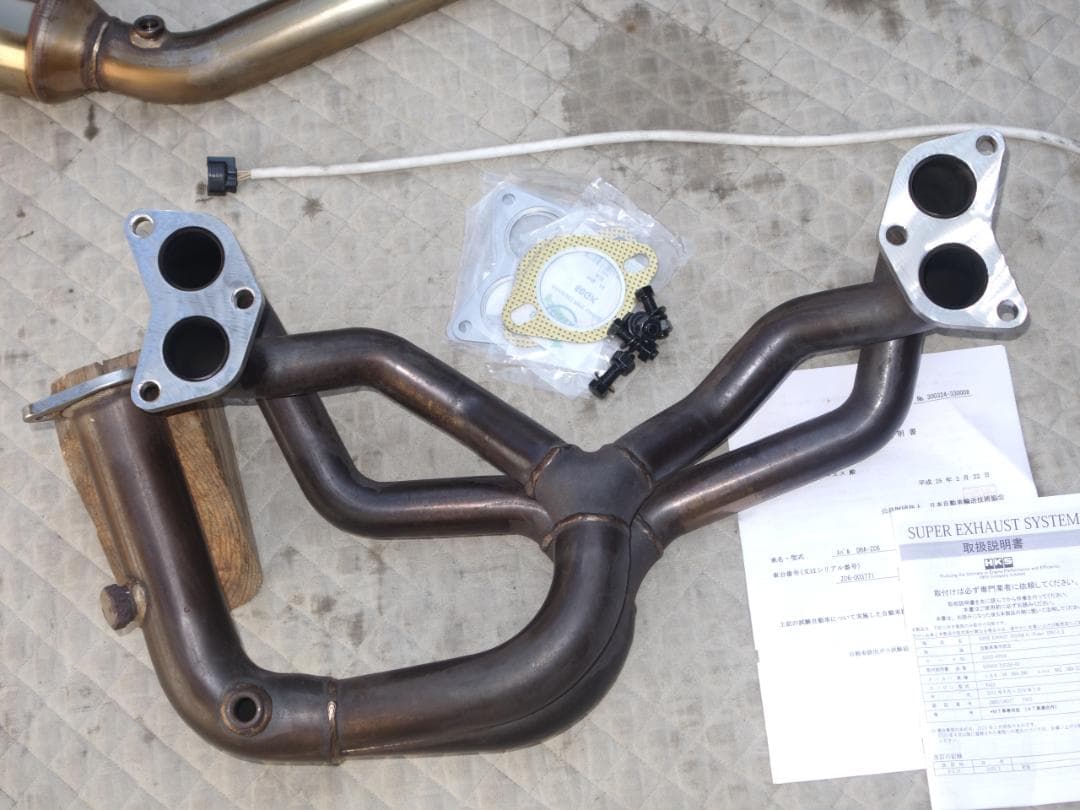 美品 オマケ付き HKS エキマニ brz zn6 zn8 zd8