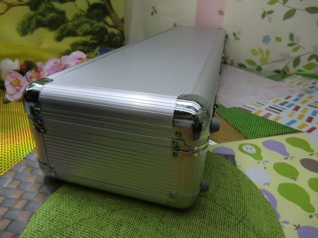 新品未使用(送料無料)13.000円　沖縄三線専用　二丁入アルミハードケース