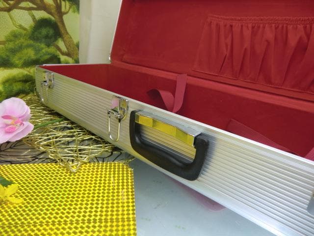 新品未使用(送料無料)13.000円　沖縄三線専用　二丁入アルミハードケース