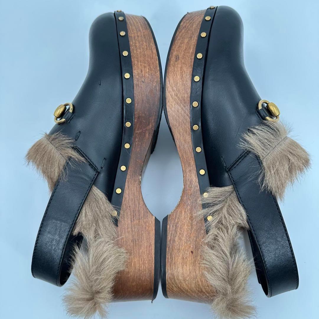 グッチ サボサンダル ファー 毛皮 レザー メンズ ヒール スタッズ ブラック黒