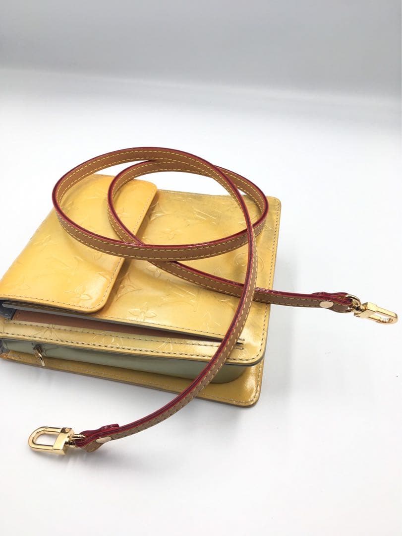 J41 ルイヴィトン　ヴェルニ　ショルダーバッグ