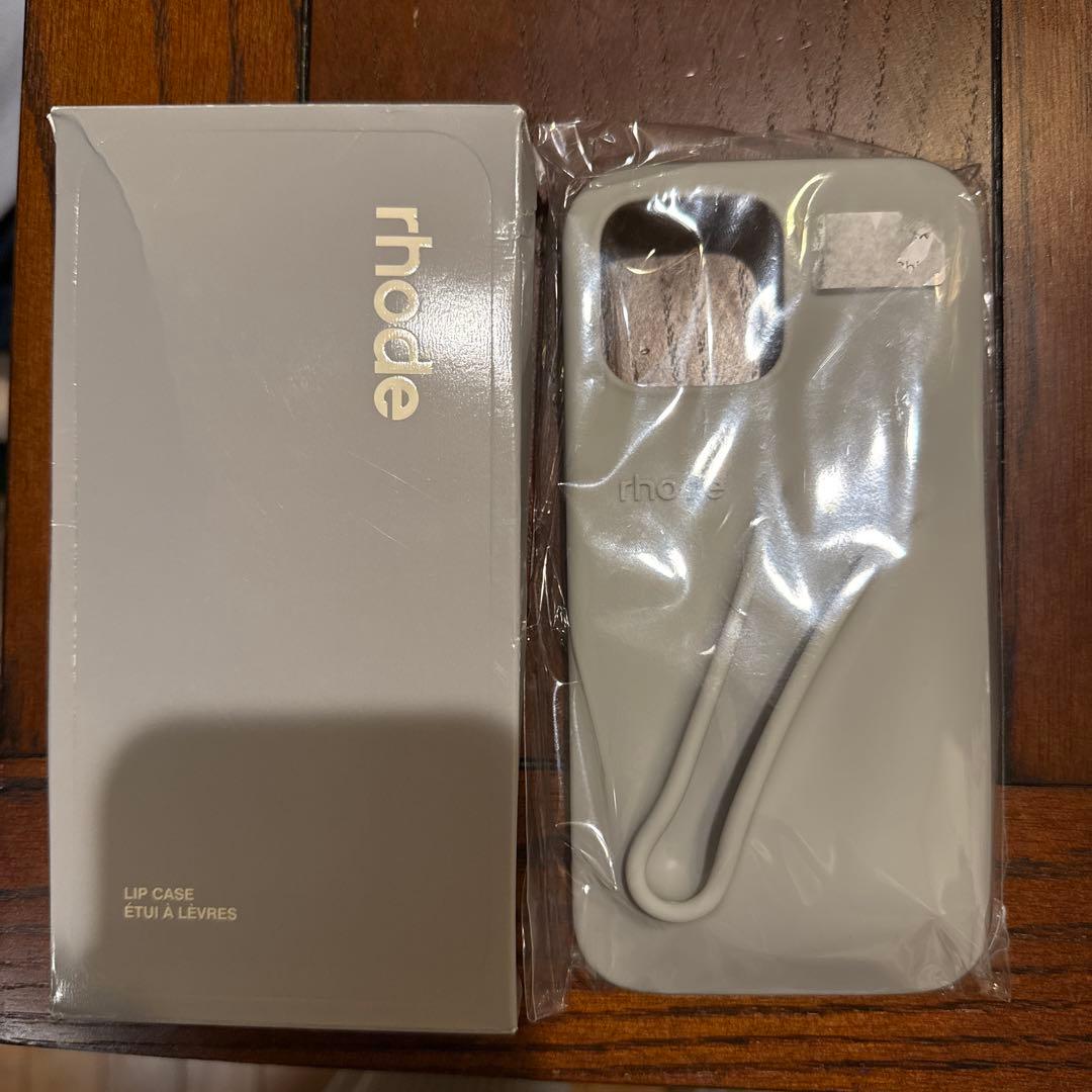 【お値下げ】rhode リップケース グレー　iPhone16promax