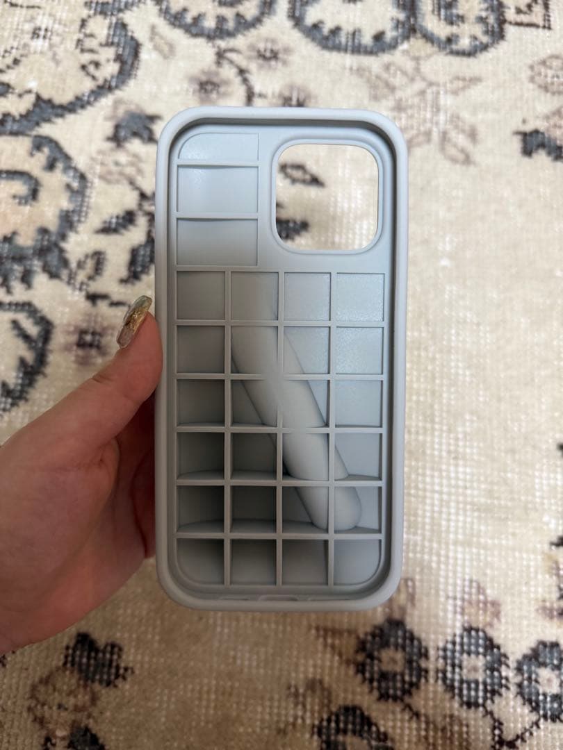 【お値下げ】rhode リップケース グレー　iPhone16promax