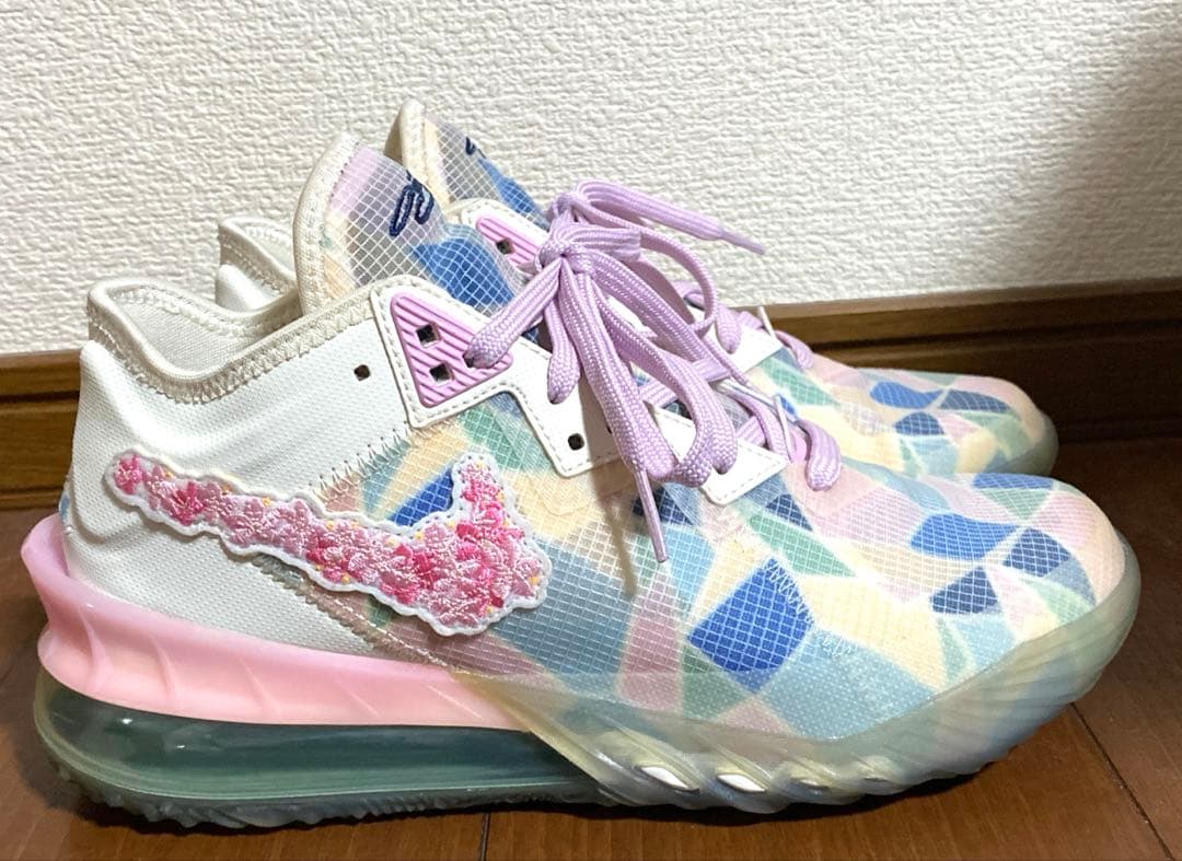 atmos×Nike LeBron 18 Low Cherry Blossom