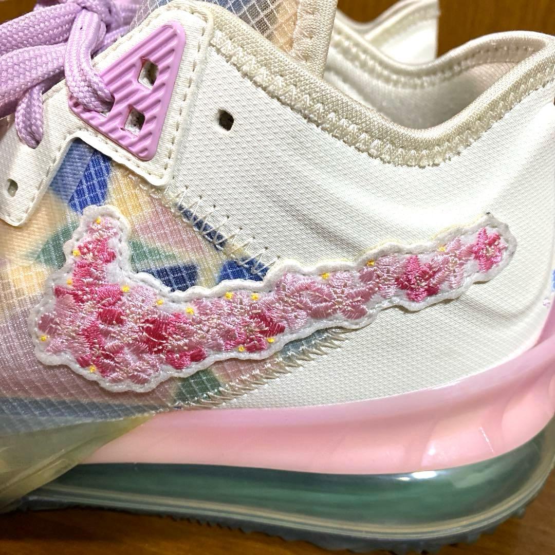 atmos×Nike LeBron 18 Low Cherry Blossom