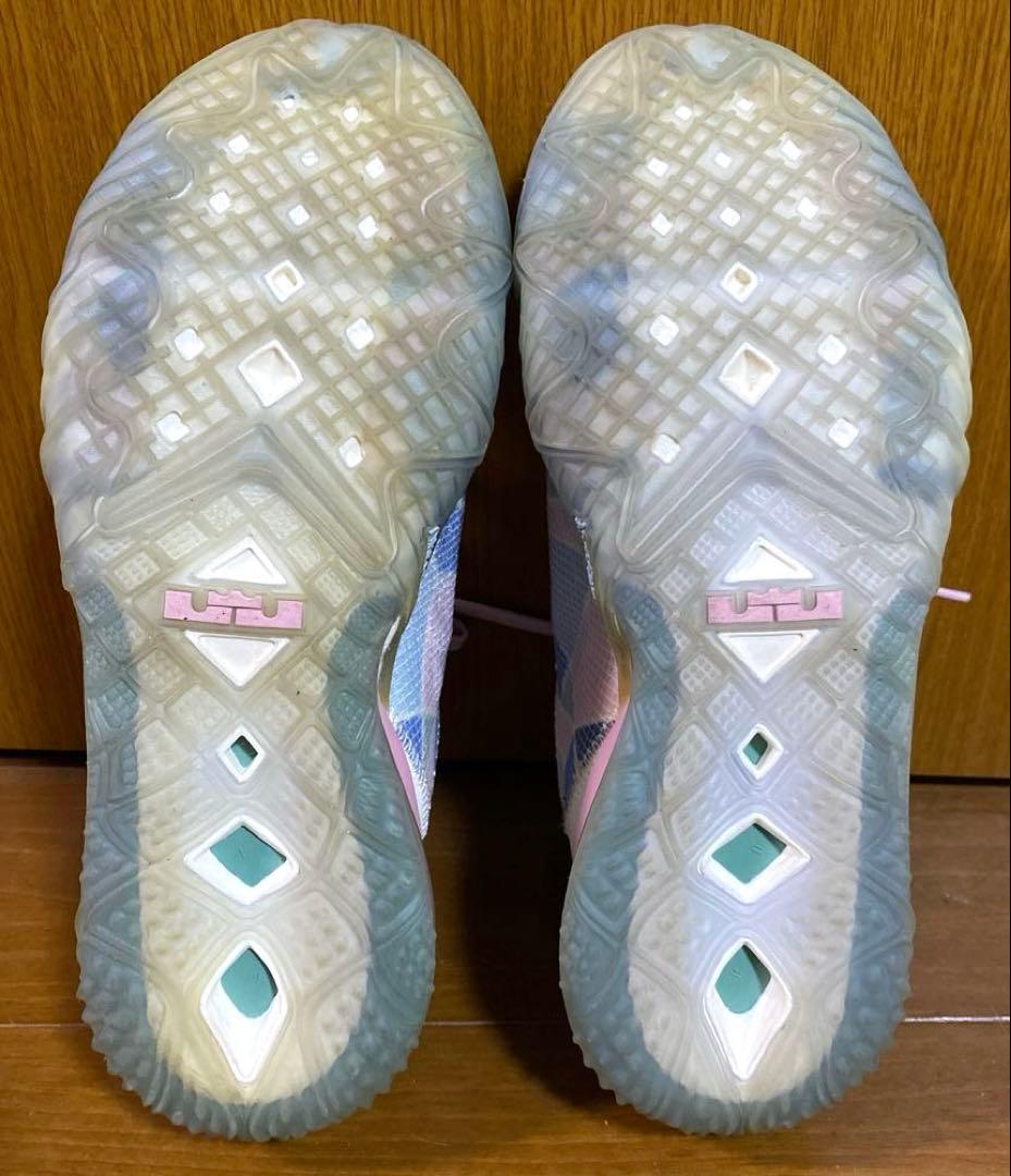 atmos×Nike LeBron 18 Low Cherry Blossom