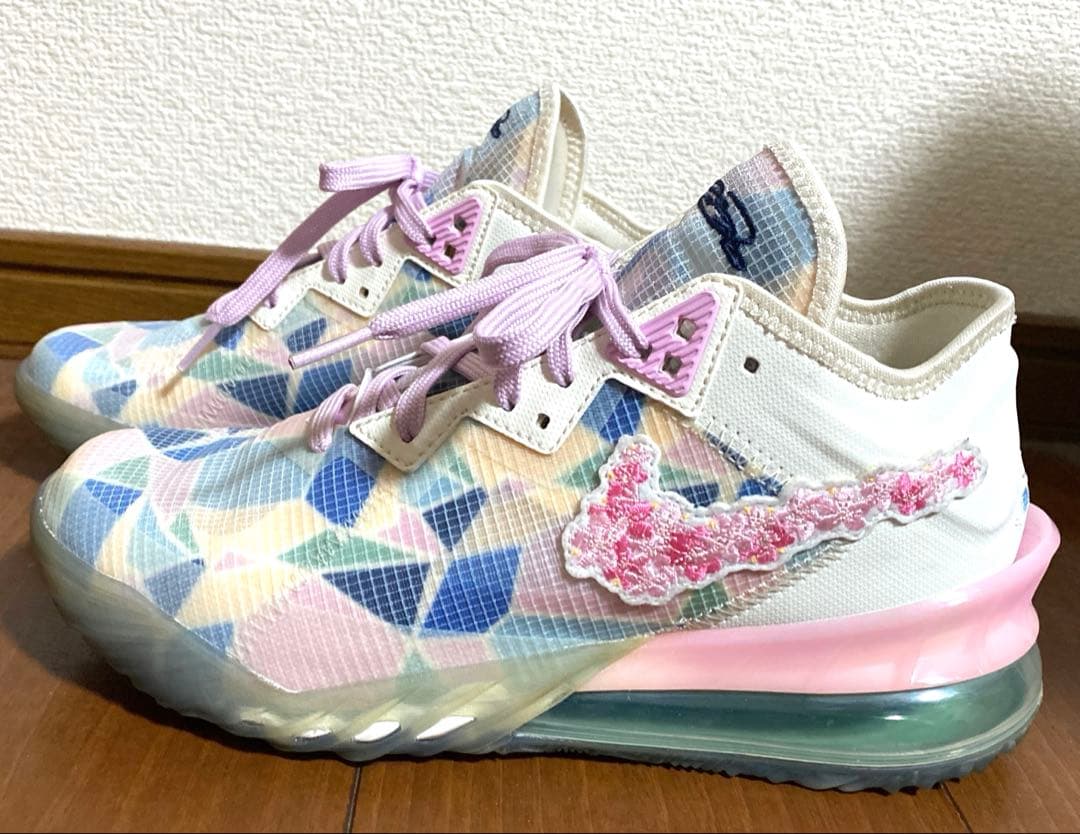 atmos×Nike LeBron 18 Low Cherry Blossom
