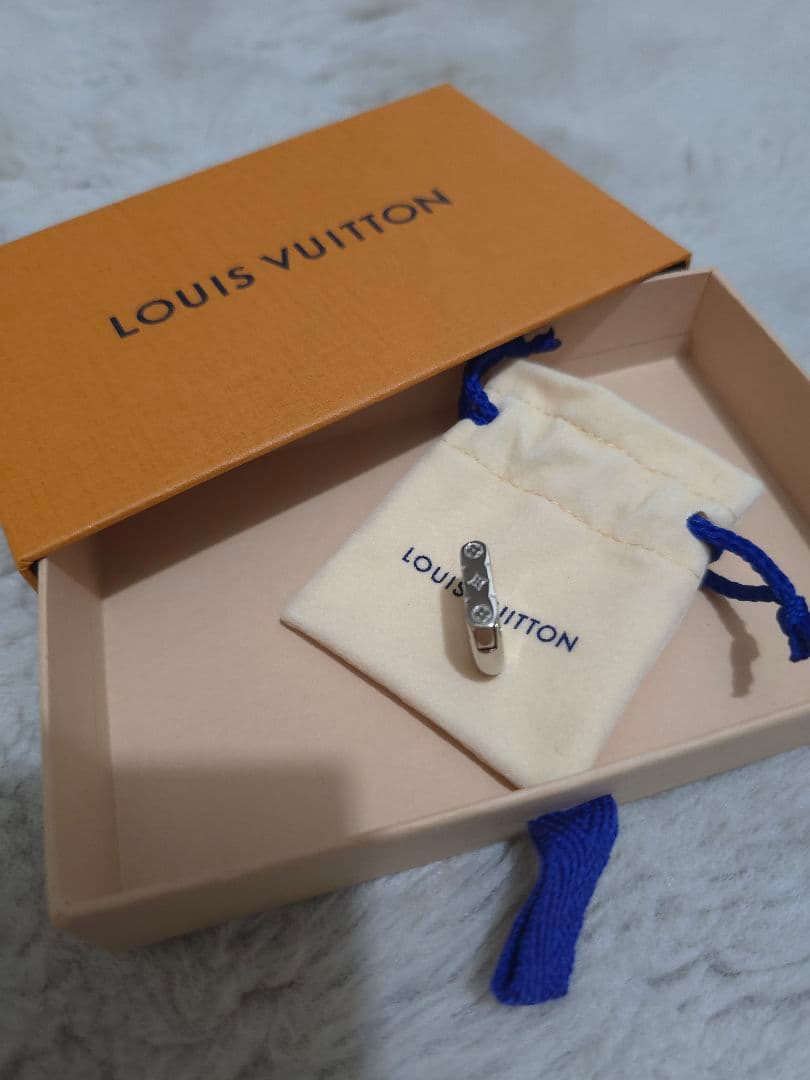 ルイヴィトン フープピアス モノグラム チェーン M02227 シルバー