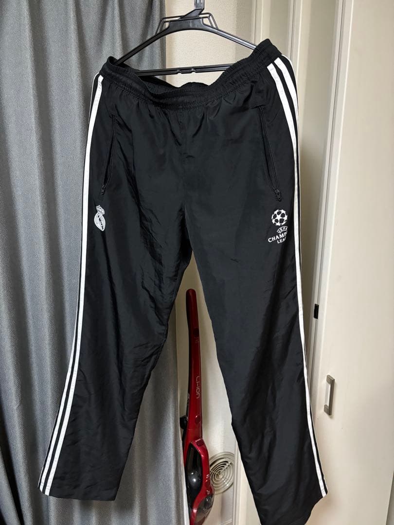アディダス レアルマドリード チャンピオンズリーグ ウィンドブレーカー上下セット