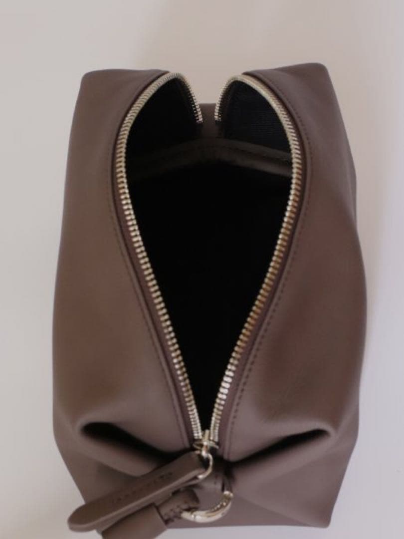 即完売URBAN BOBBY folded pouch bag