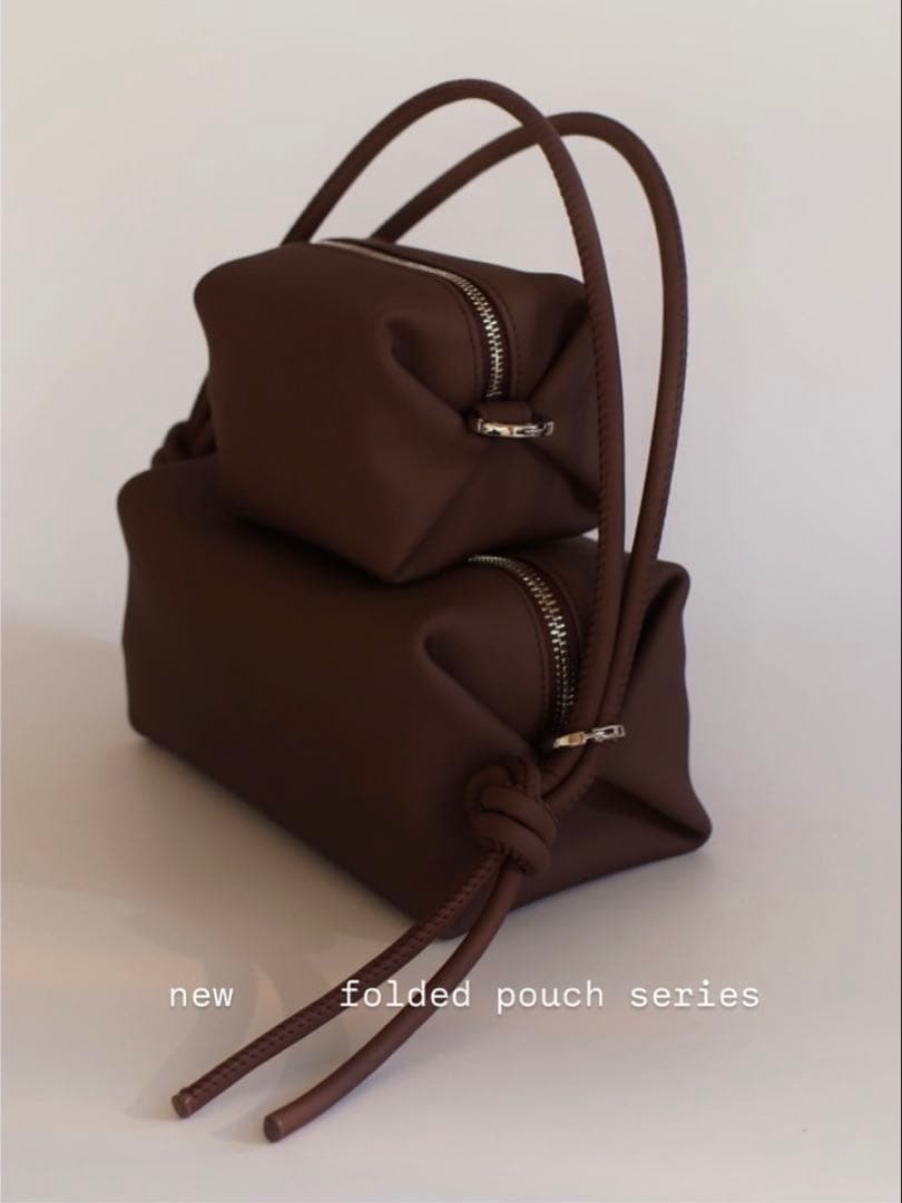 即完売URBAN BOBBY folded pouch bag