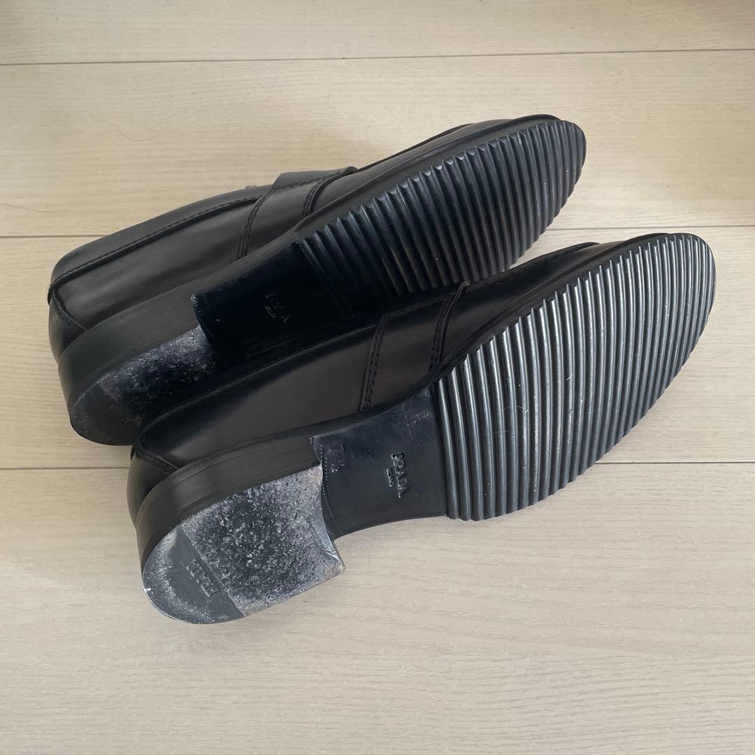 pradaローファー