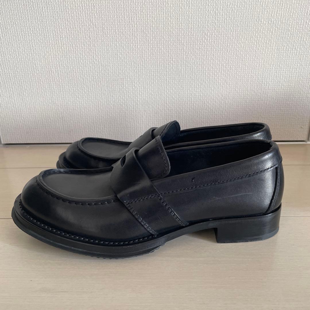 pradaローファー